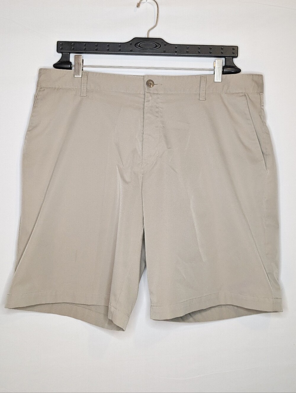 Adidas Climacool Athleisure Golf Khaki Shorts 38